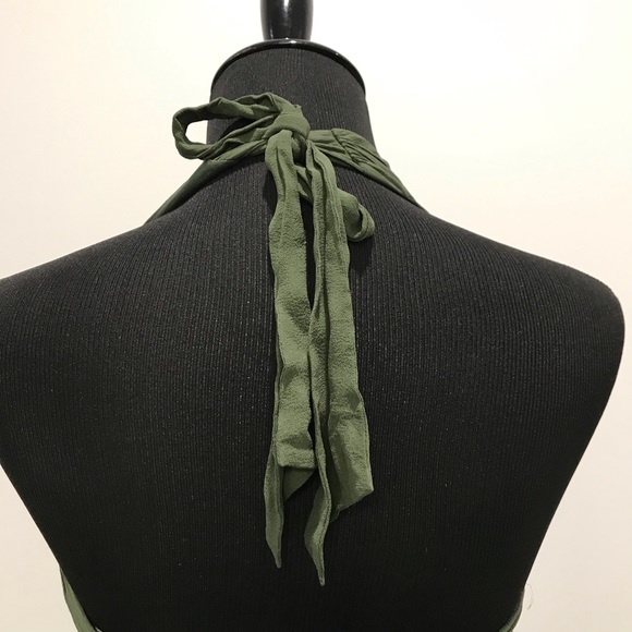 🔥 HOST PICK 🔥 BCBG Halter Dress in Hunter Green - Picture 6 of 11
